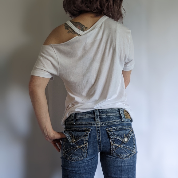 True Religion bare shoulder tshirt, sz xs. Electric guitar, mic, amplifier - Picture 4 of 12